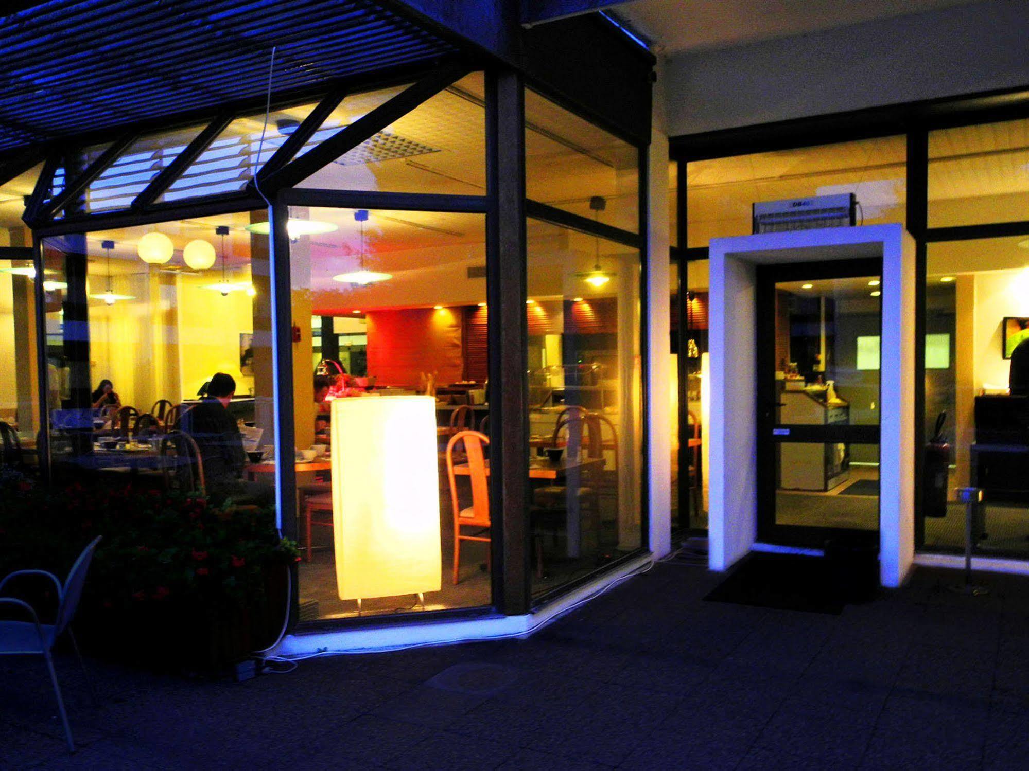 Hotel Villa Bellagio Blois By Popinns La Chaussée-Saint-Victor Exteriör bild